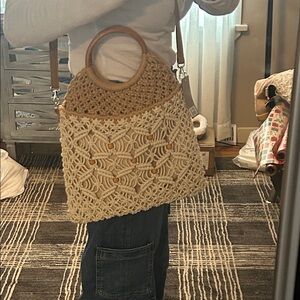 Crown Vintage Tan and Cream Macramé Tote